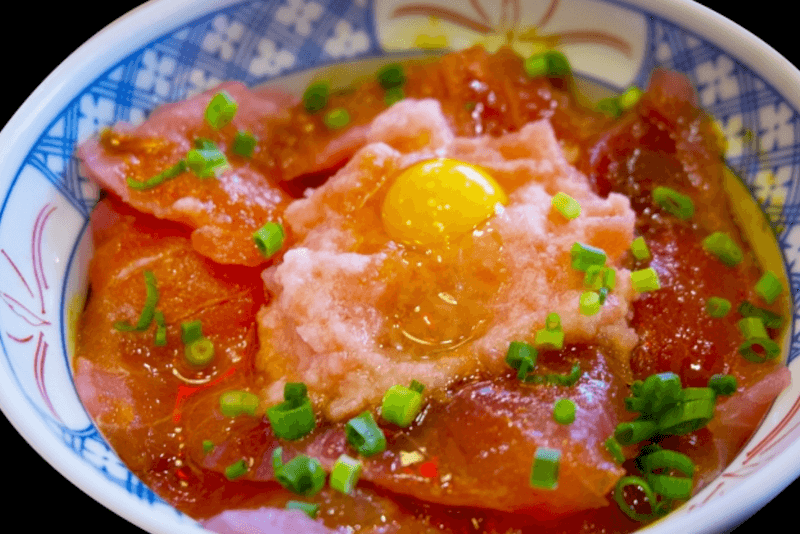 海鮮丼（海鲜盖饭） - 日本人都吃生鸡蛋，你也敢吃生鸡蛋吗？